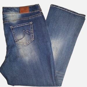 MAURICES BLUE JEANS WOMEN'S SIZE 20